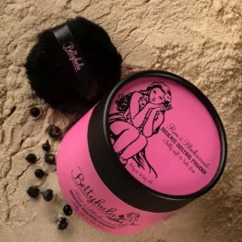 Bettyhula Körperpuder Rum & Blackcurrant 100g