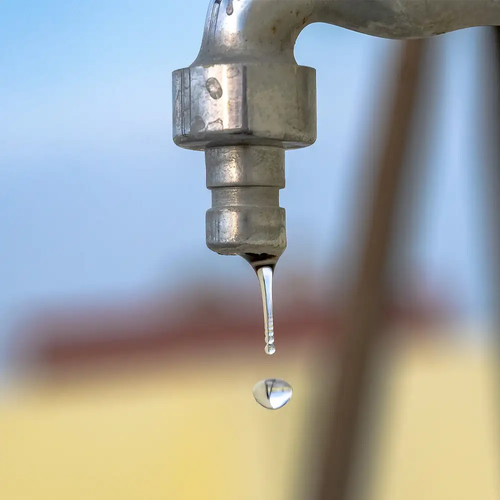 Foto tropfender Wasserhahn